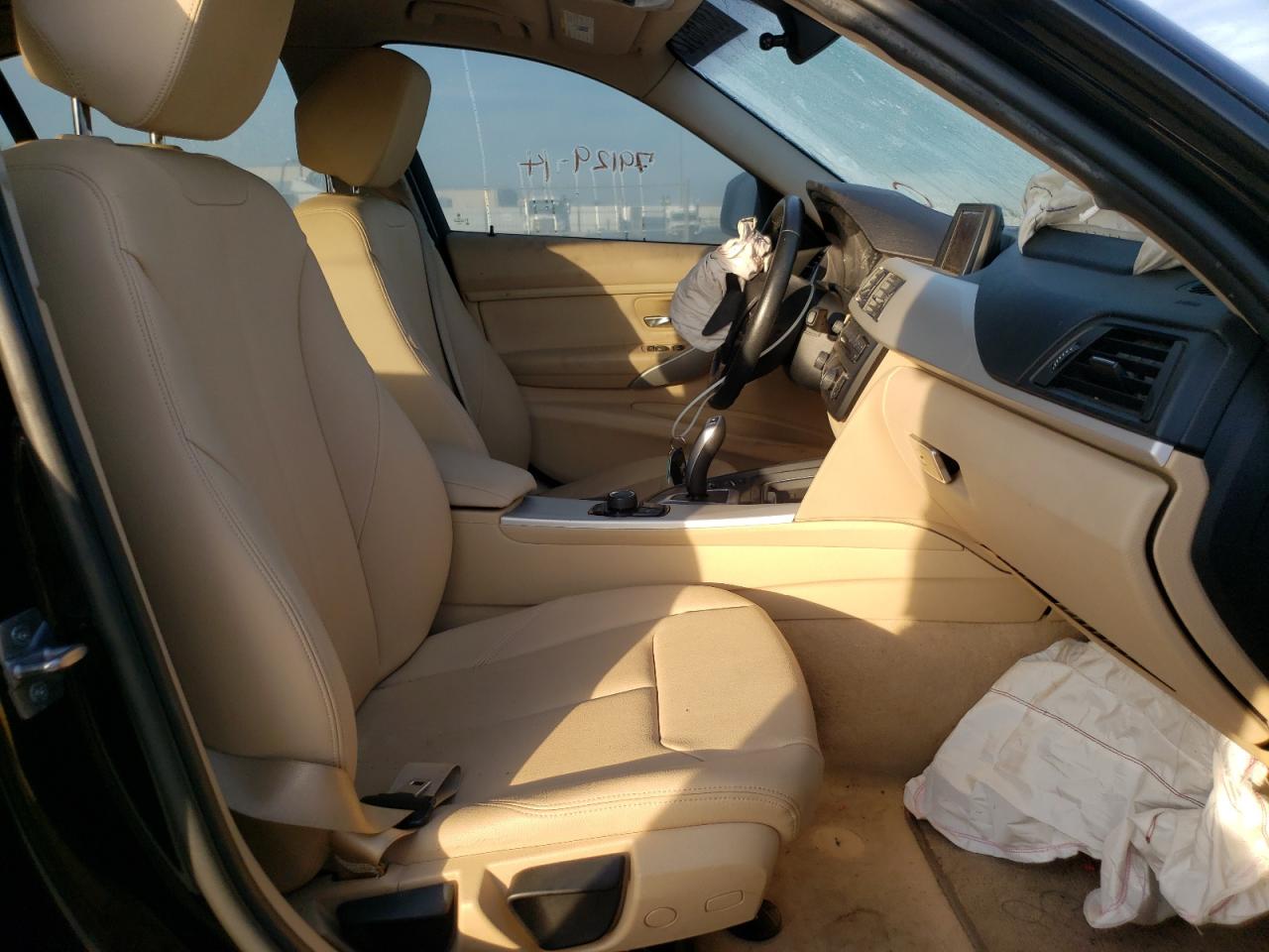 Photo 5 from auction – 2014 BMW 320 I with VIN WBA3B1C5XEK132714