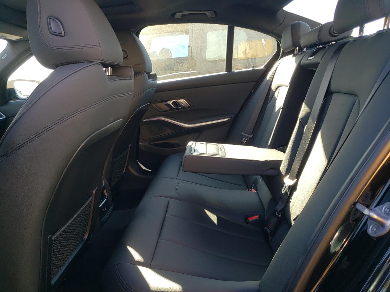Photo 6 from auction – 2021 BMW M340I with VIN 3MW5U7J01M8B60737