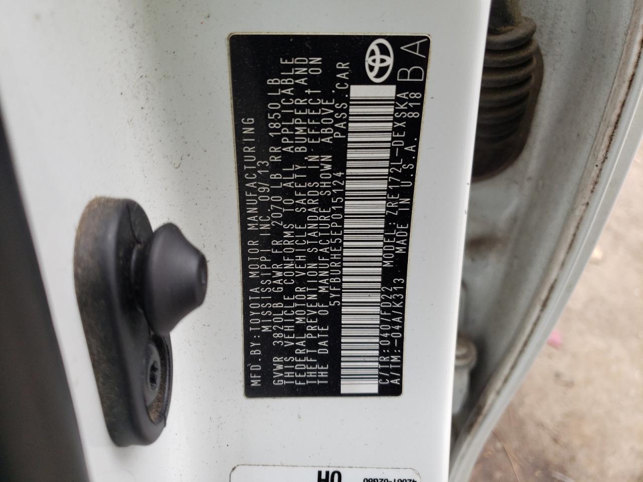 Photo 10 from auction – 2014 TOYOTA COROLLA L with VIN 5YFBURHE5EP015124