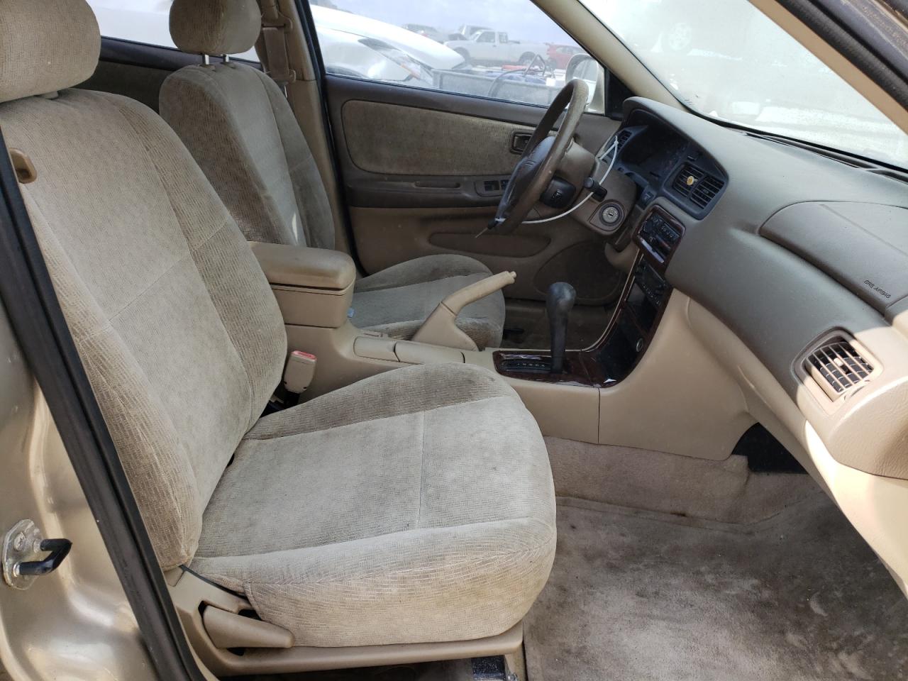 Photo 5 from auction – 2001 NISSAN ALTIMA XE with VIN 1N4DL01D11C211126