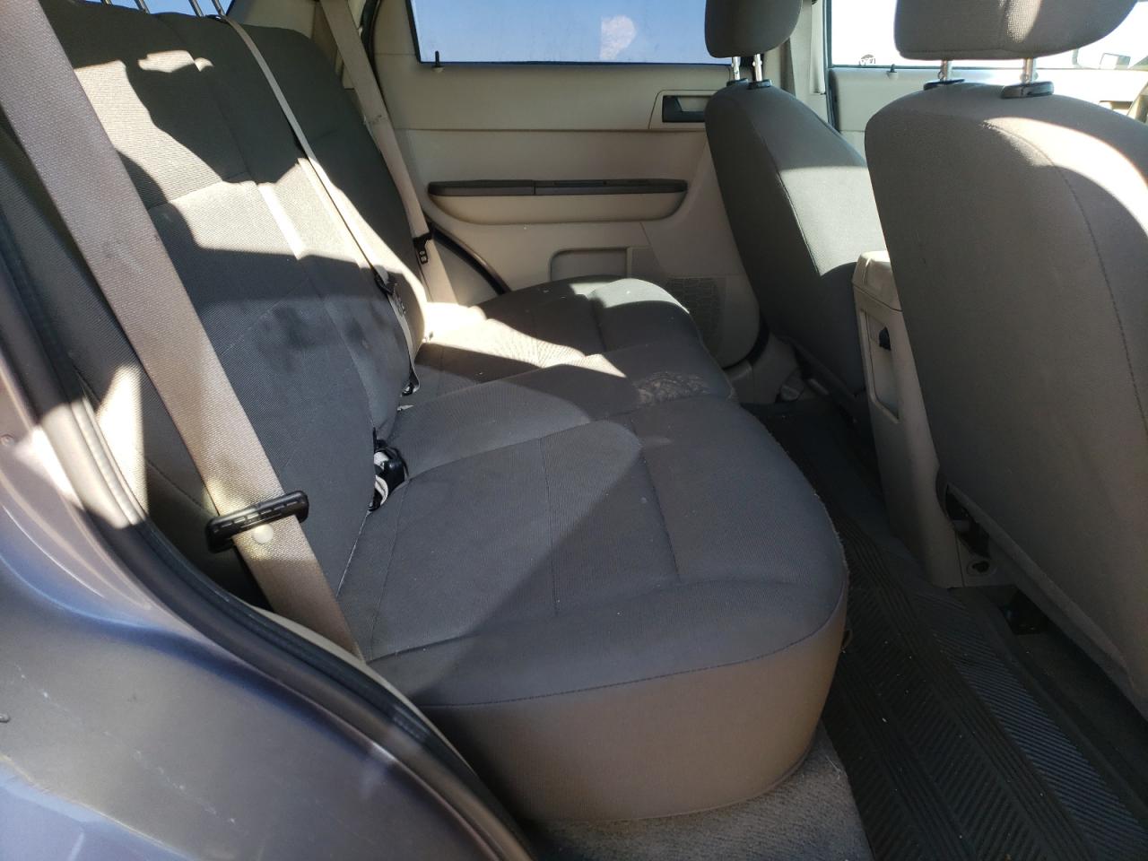 Photo 6 from auction – 2008 FORD ESCAPE XLS with VIN 1FMCU02Z88KC08006