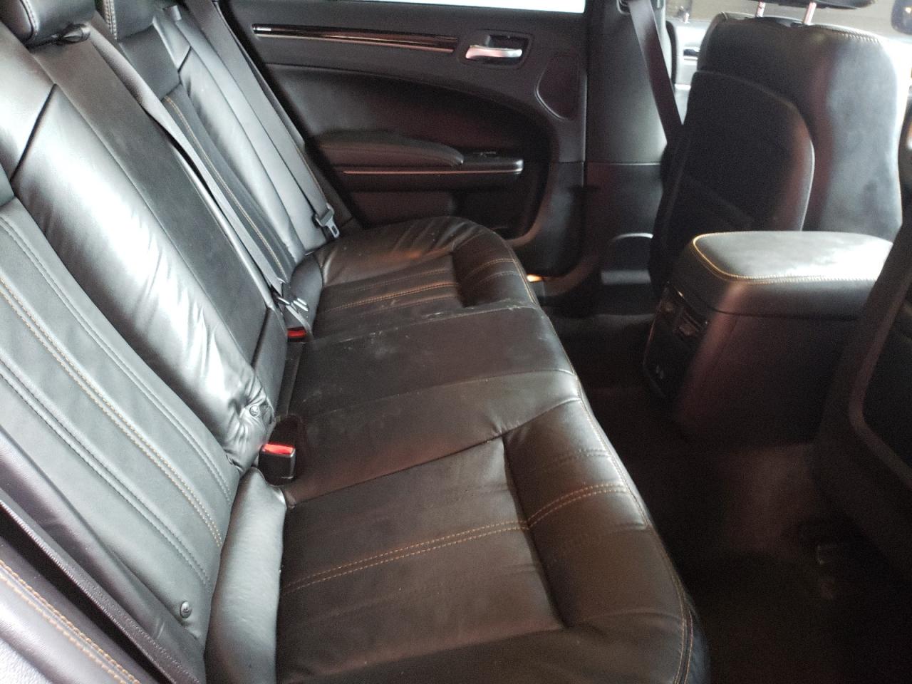Photo 6 from auction – 2016 CHRYSLER 300 S with VIN 2C3CCAGG8GH321159