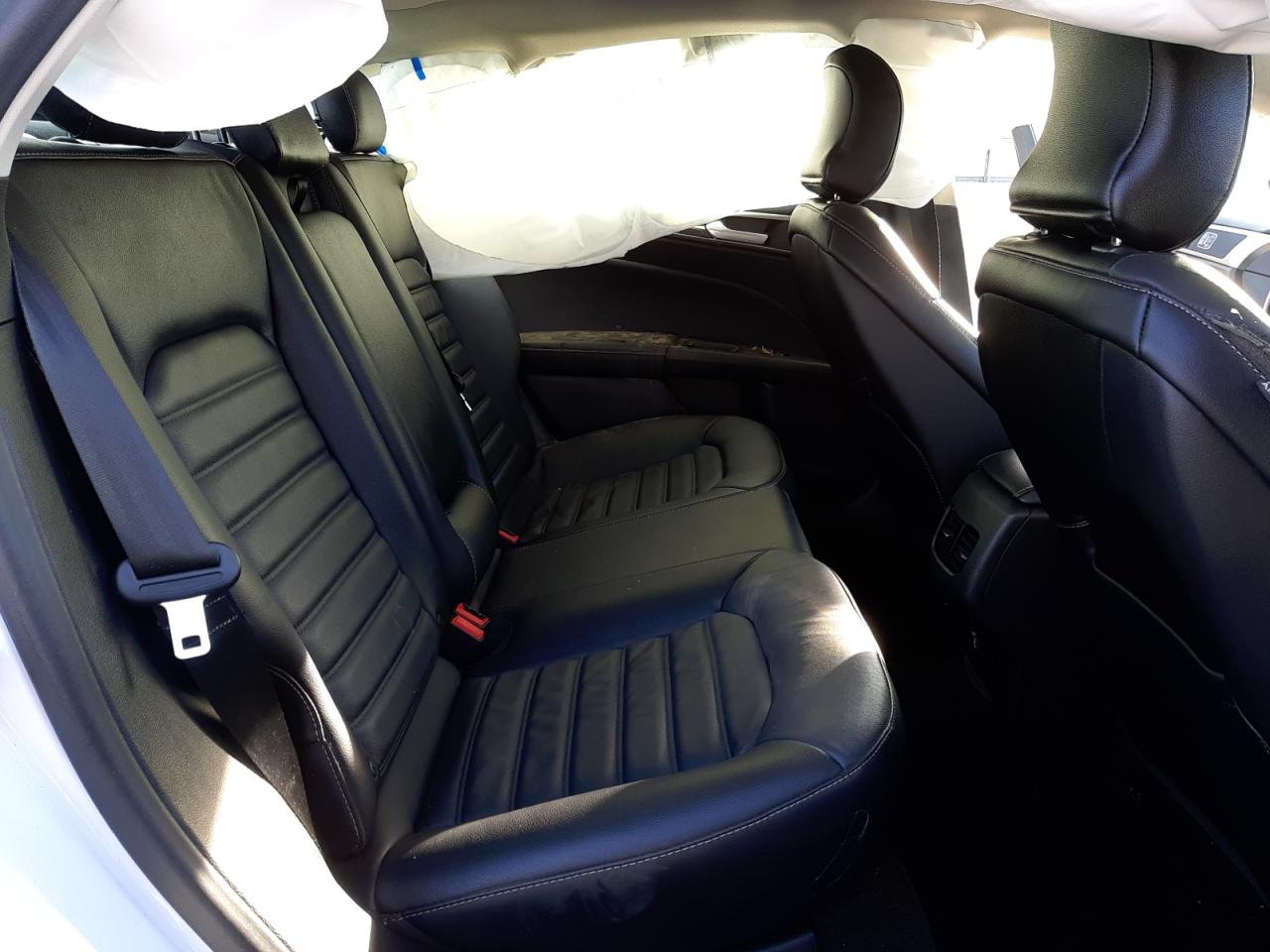 Photo 6 from auction – 2017 FORD FUSION SE with VIN 3FA6P0LU2HR359646