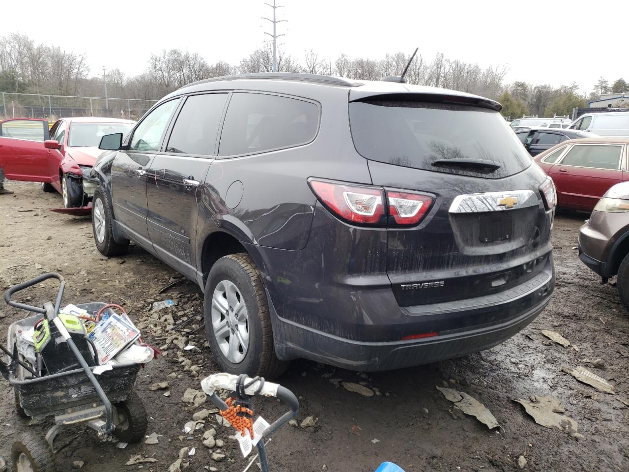 Photo 3 from auction – 2017 CHEVROLET TRAVERSE L with VIN 1GNKRFED9HJ330486