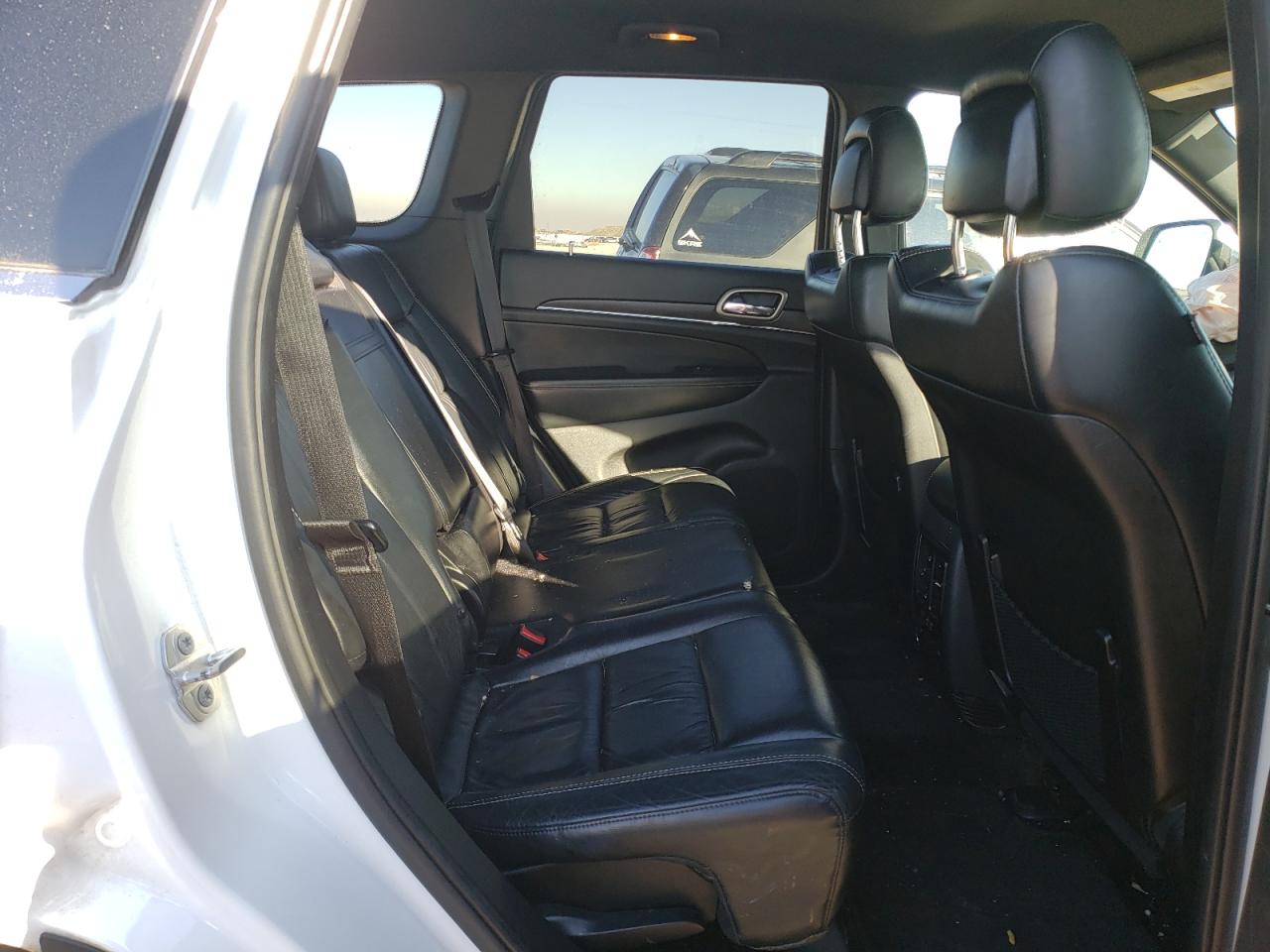 Photo 6 from auction – 2015 JEEP GRAND CHER with VIN 1C4RJFBG6FC165527