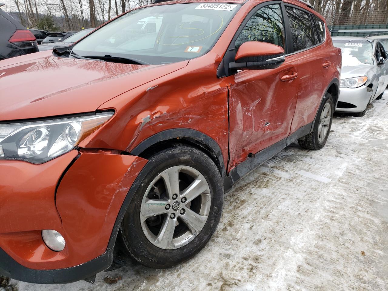 Photo 9 from auction – 2015 TOYOTA RAV4 XLE with VIN 2T3RFREV7FW325392
