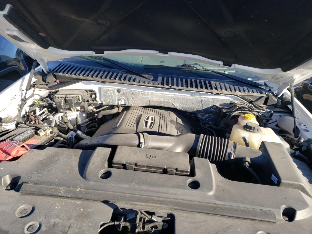 Photo 7 from auction – 2017 LINCOLN NAVIGATOR with VIN 5LMJJ2JT1HEL13605