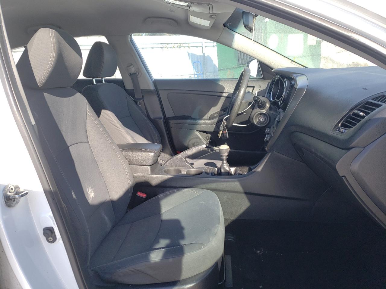Photo 5 from auction – 2013 KIA OPTIMA LX with VIN KNAGM4A79D5375803
