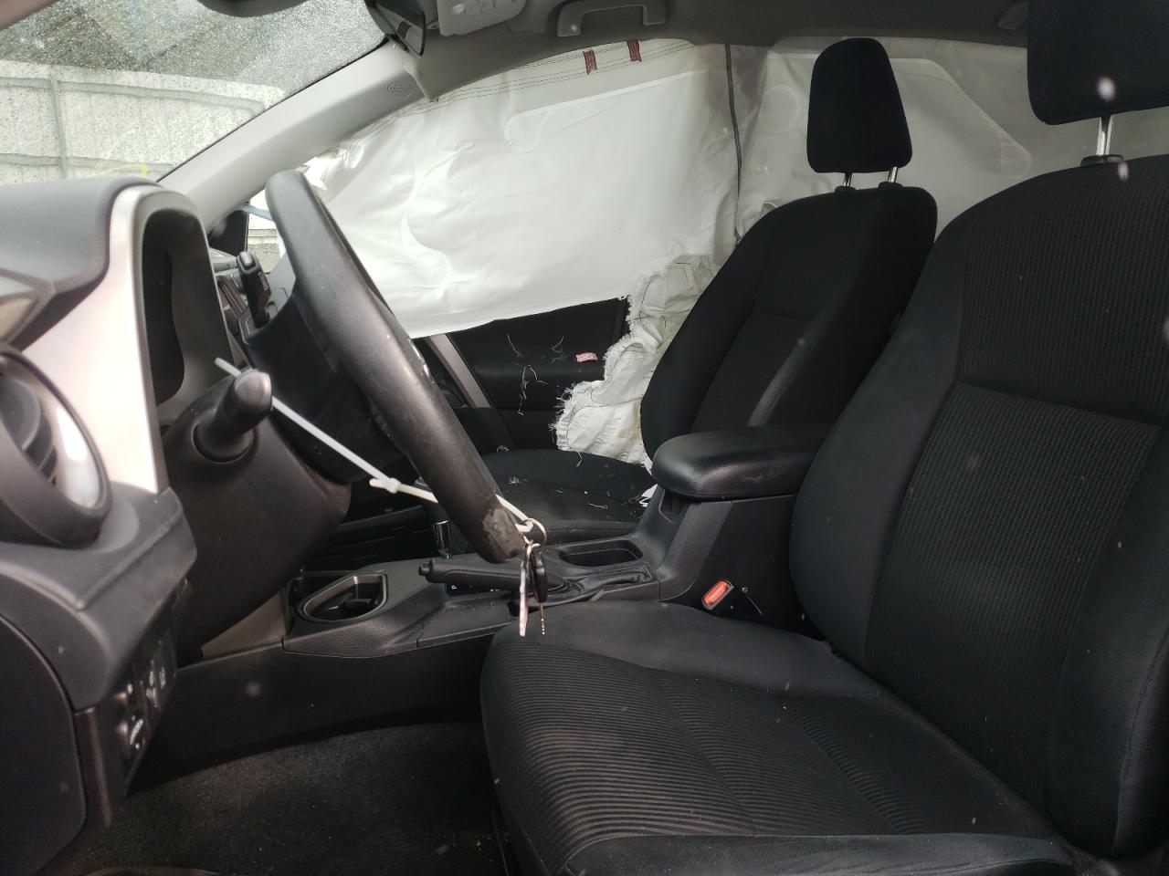 Photo 5 from auction – 2017 TOYOTA RAV4 LE with VIN 2T3BFREV2HW670723