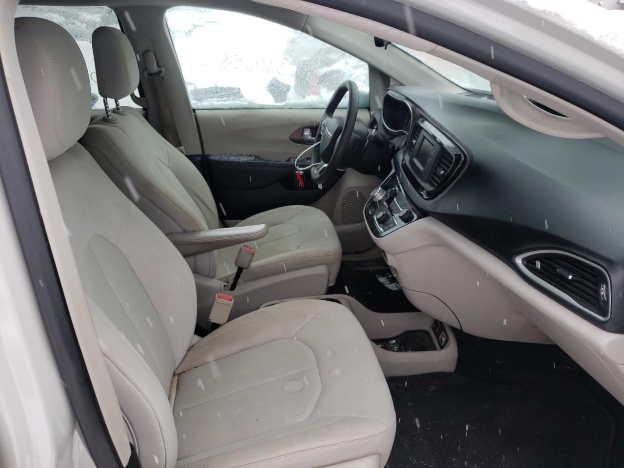 Photo 5 from auction – 2017 CHRYSLER PACIFICA T with VIN 2C4RC1DG3HR623416