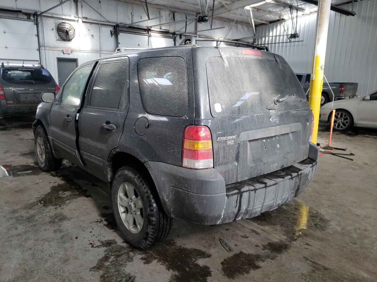 Photo 3 from auction – 2006 FORD ESCAPE XLT with VIN 1FMYU03186KA25040