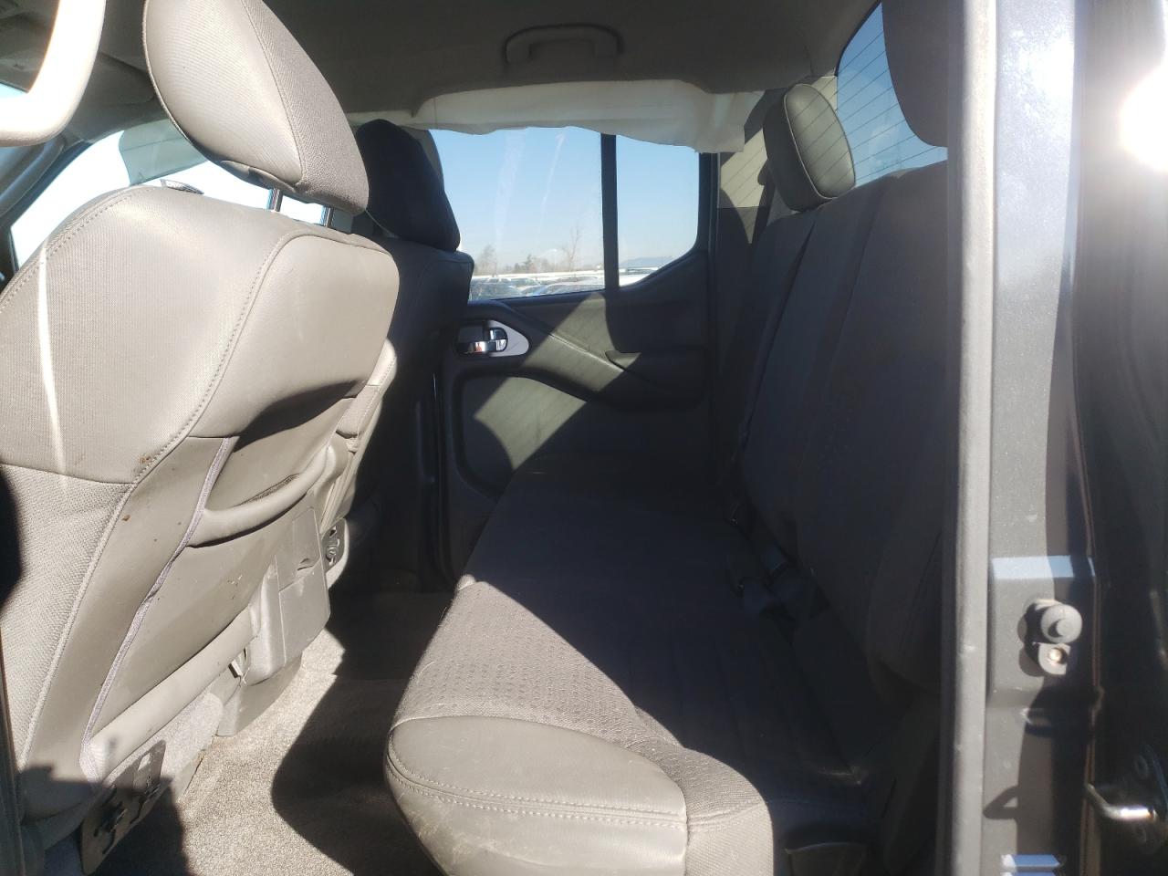 Photo 6 from auction – 2010 NISSAN FRONTIER with VIN 1N6AD0EV4AC428213