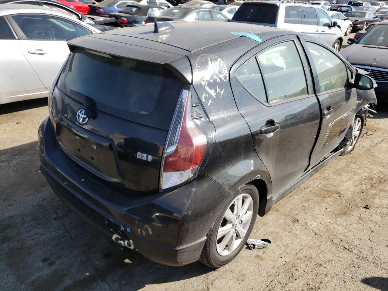 Photo 4 from auction – 2017 TOYOTA PRIUS C with VIN JTDKDTB36H1592080