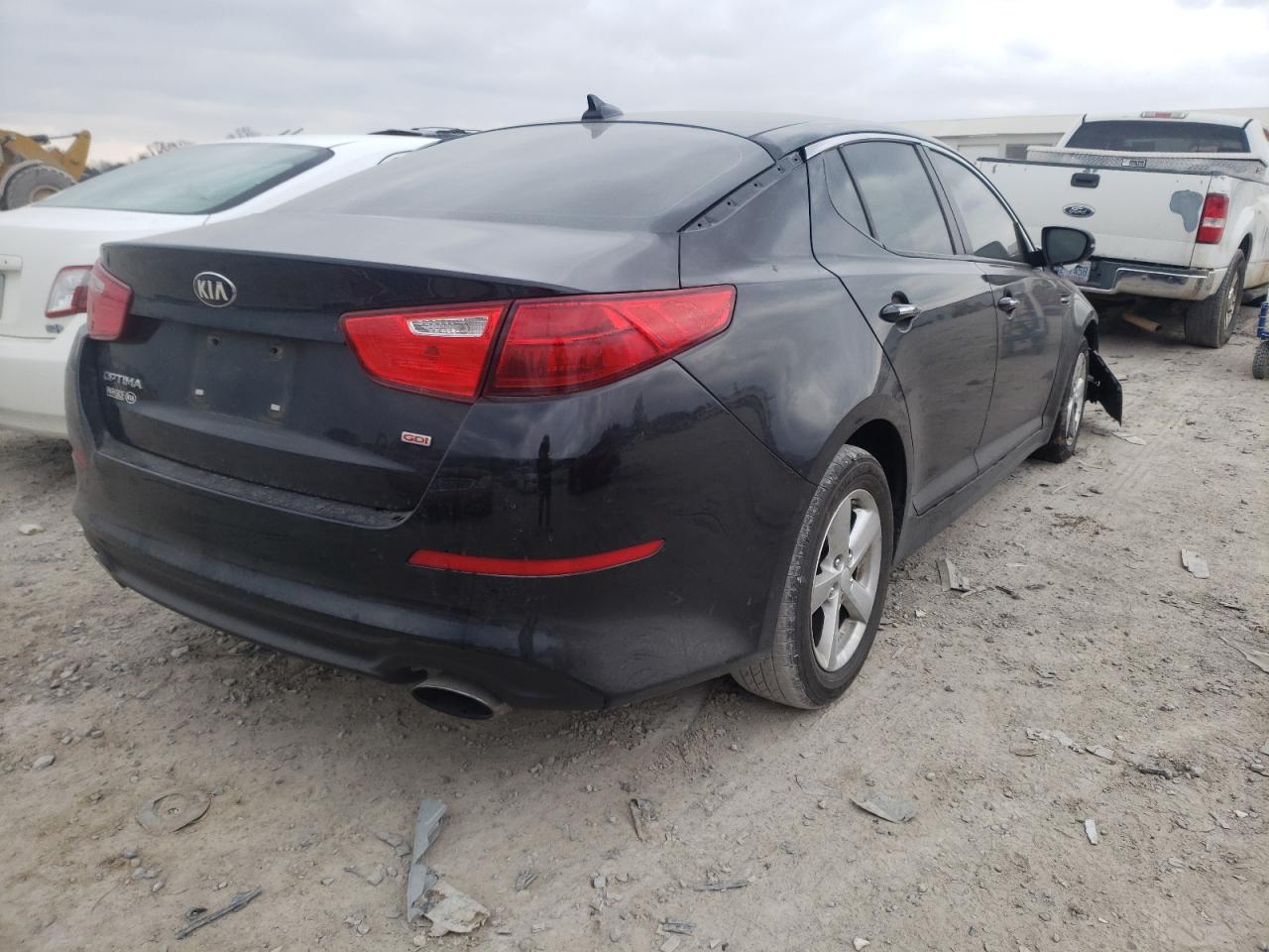 Photo 4 from auction – 2015 KIA OPTIMA LX with VIN 5XXGM4A7XFG450171