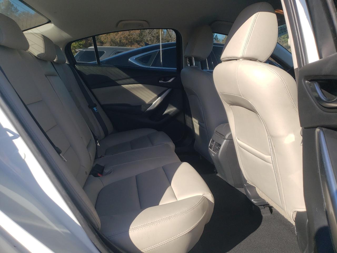 Photo 6 from auction – 2014 MAZDA 6 TOURING with VIN JM1GJ1T69E1126778