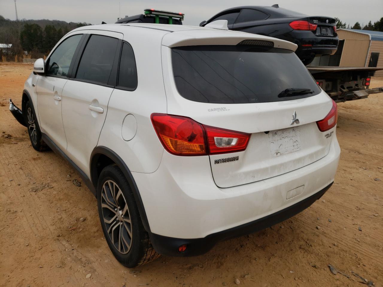 Photo 3 from auction – 2017 MITSUBISHI OUTLANDER with VIN JA4AR3AU8HZ068948