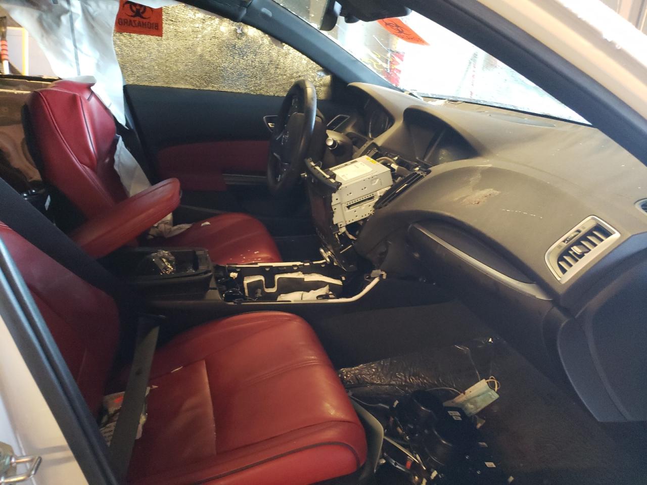 Photo 5 from auction – 2020 ACURA TLX TECHNO with VIN 19UUB3F65LA001461