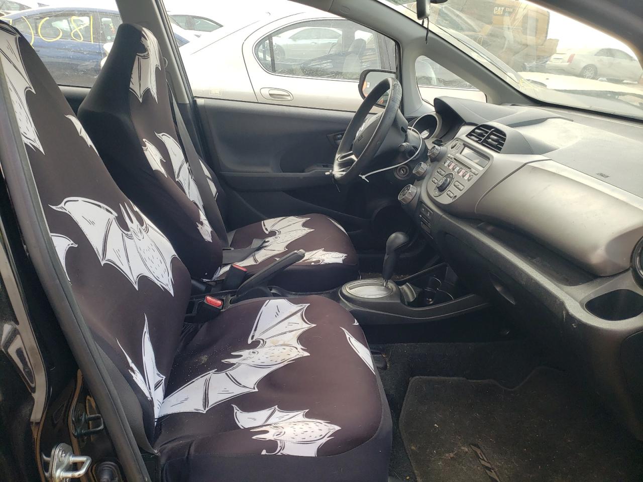 Photo 5 from auction – 2011 HONDA FIT with VIN JHMGE8H37BS003092