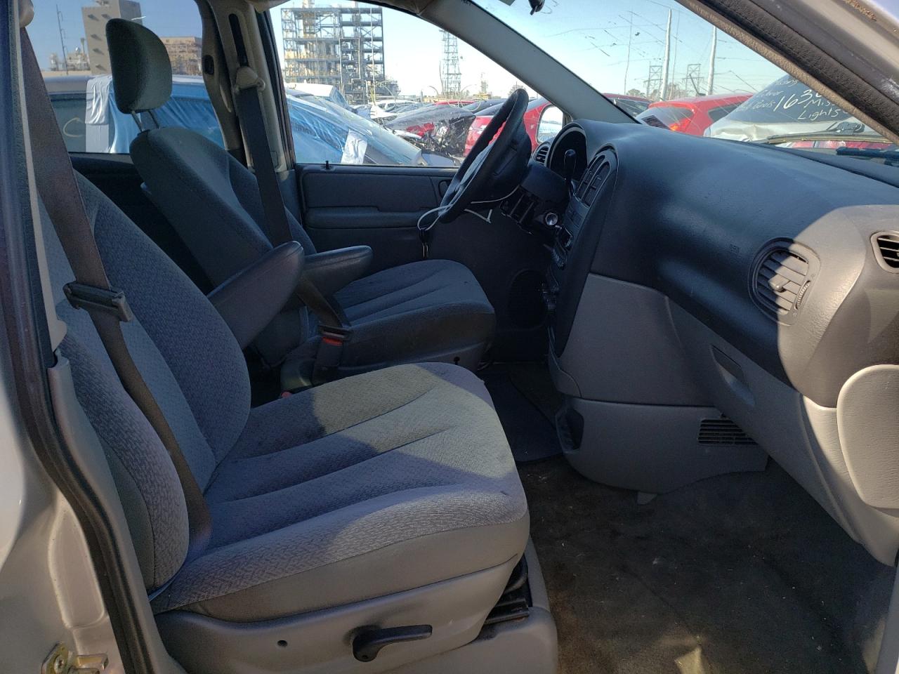Photo 5 from auction – 2006 DODGE GRAND CARA with VIN 1D4GP24R06B565847