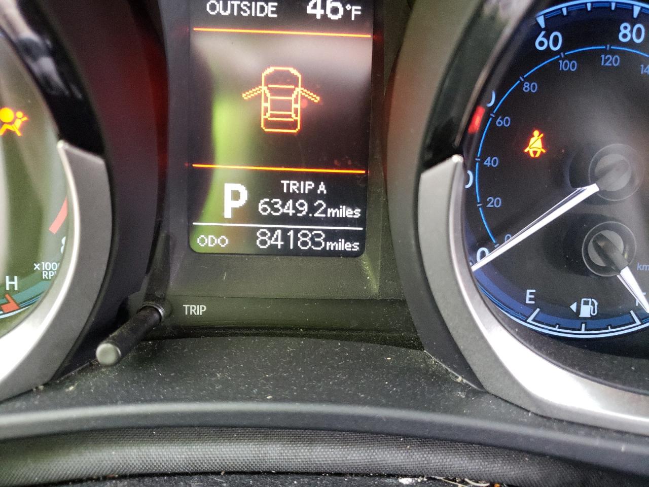 Photo 8 from auction – 2014 TOYOTA COROLLA L with VIN 5YFBURHE5EP015124