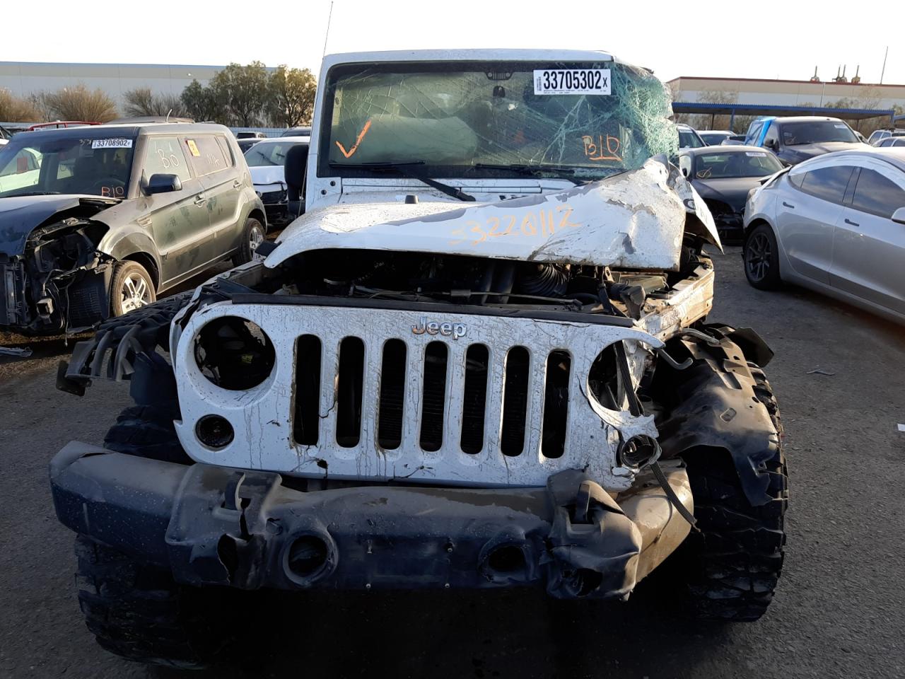 Photo 10 from auction – 2015 JEEP WRANGLER U with VIN 1C4BJWFG1FL718905