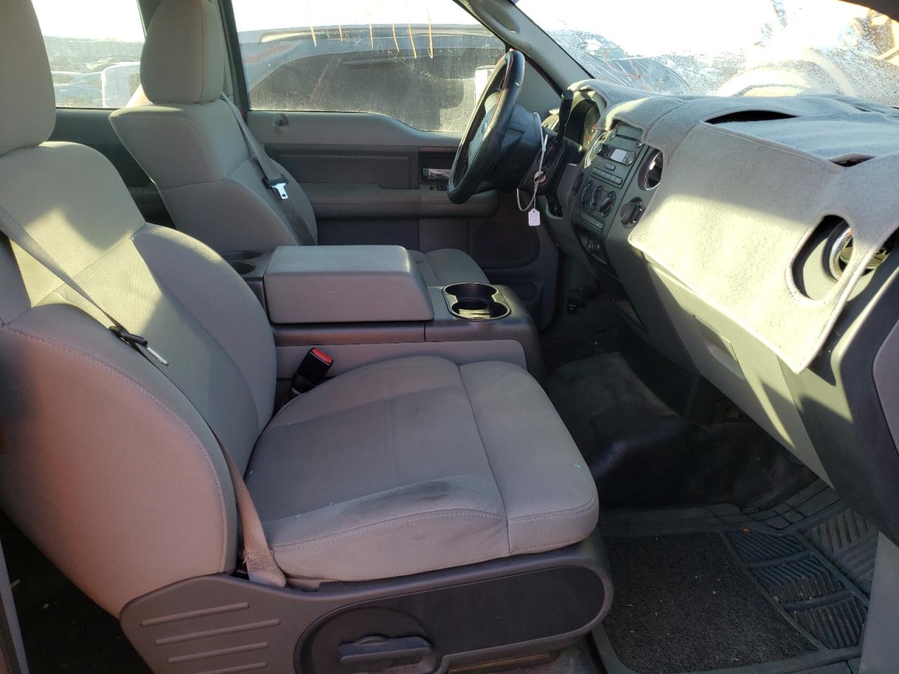 Photo 5 from auction – 2008 FORD F150 with VIN 1FTRX12W48FC21748