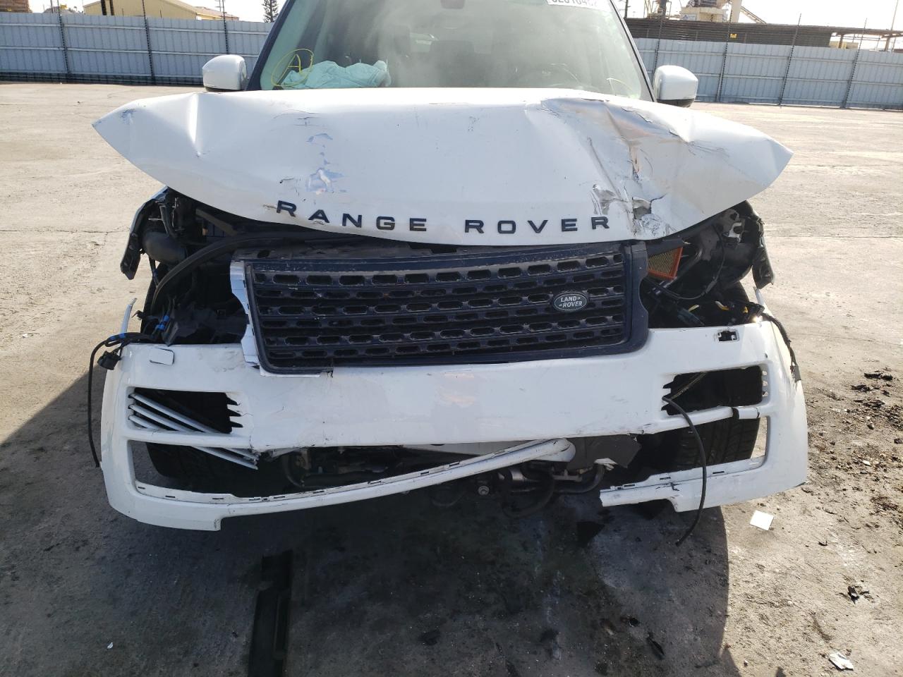 Photo 9 from auction – 2015 LAND ROVER RANGE ROVE with VIN SALGS2VF9FA206012