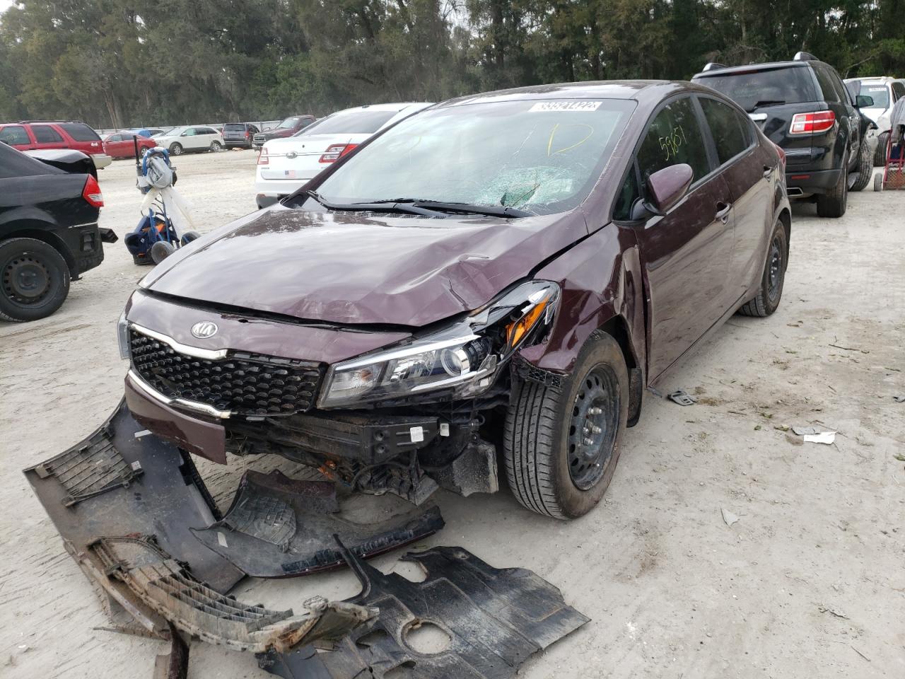 Photo 2 from auction – 2018 KIA FORTE LX with VIN 3KPFK4A70JE167829
