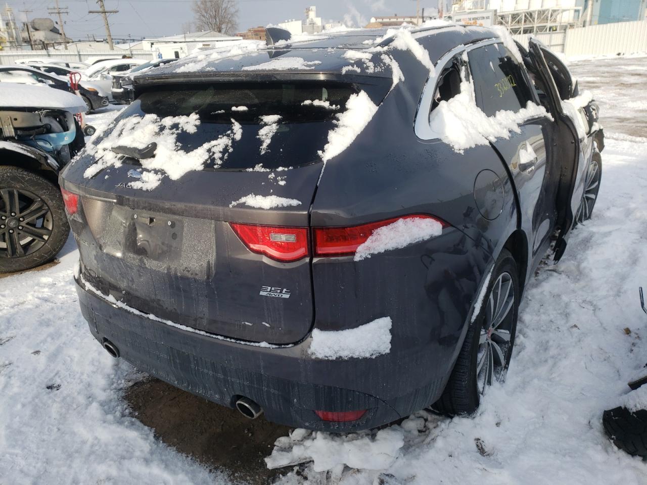Photo 4 from auction – 2017 JAGUAR F-PACE PRE with VIN SADCK2BVXHA071888