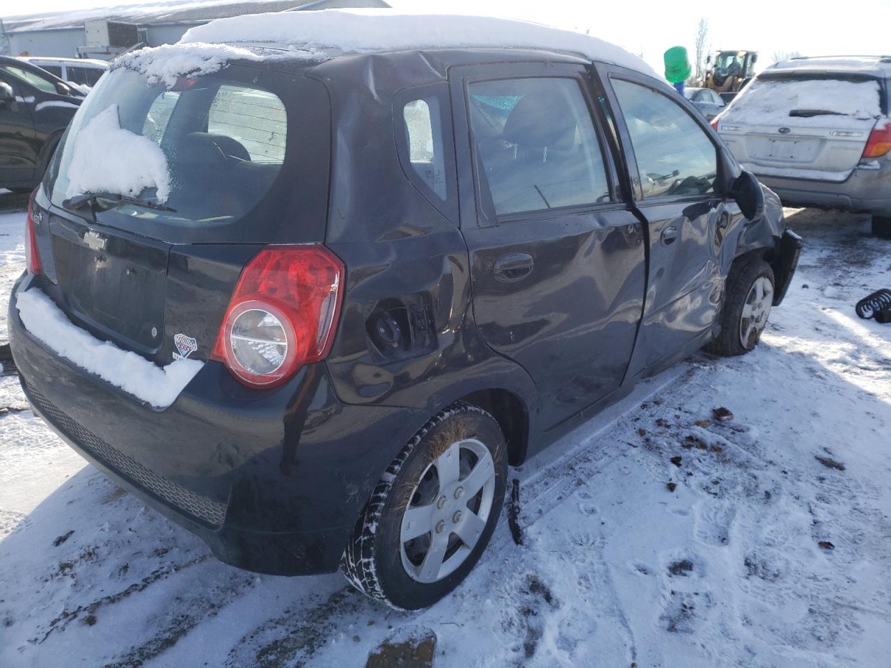 Photo 4 from auction – 2010 CHEVROLET AVEO LS with VIN KL1TD6DE2AB100057