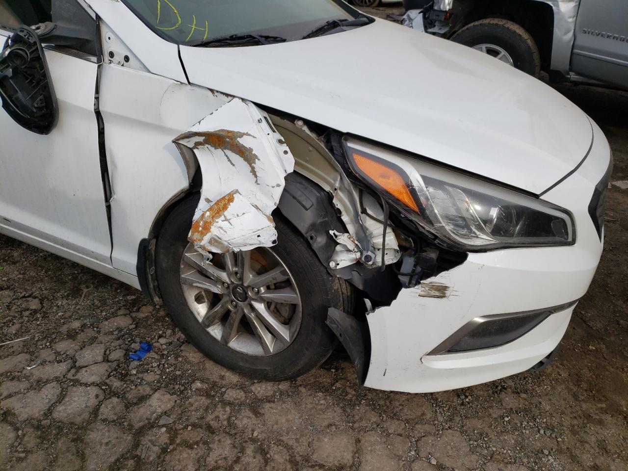 Photo 9 from auction – 2016 HYUNDAI SONATA SE with VIN 5NPE24AF2GH397900