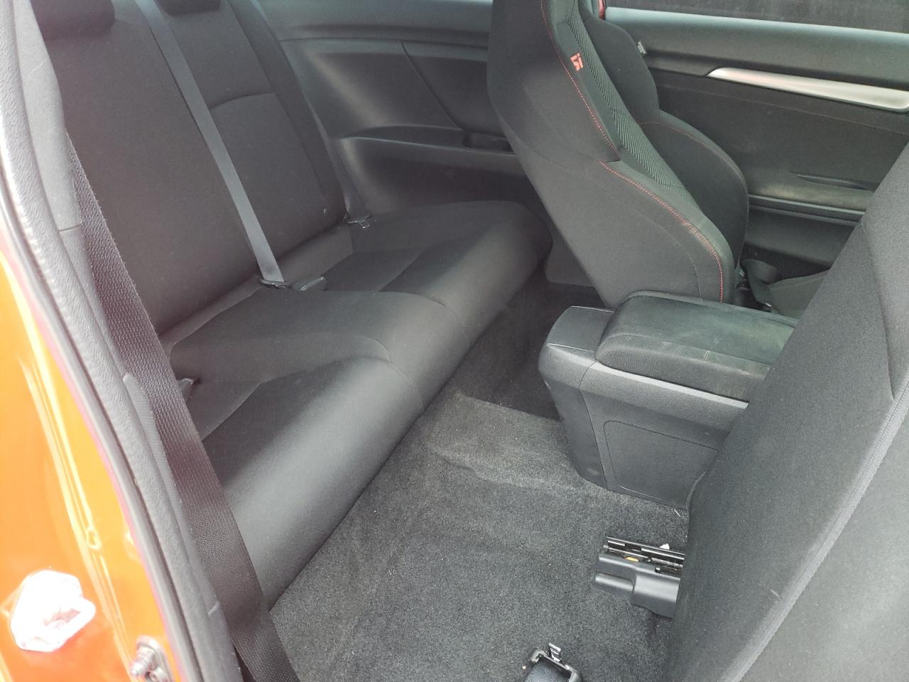 Photo 6 from auction – 2017 HONDA CIVIC SI with VIN 2HGFC3A52HH755463