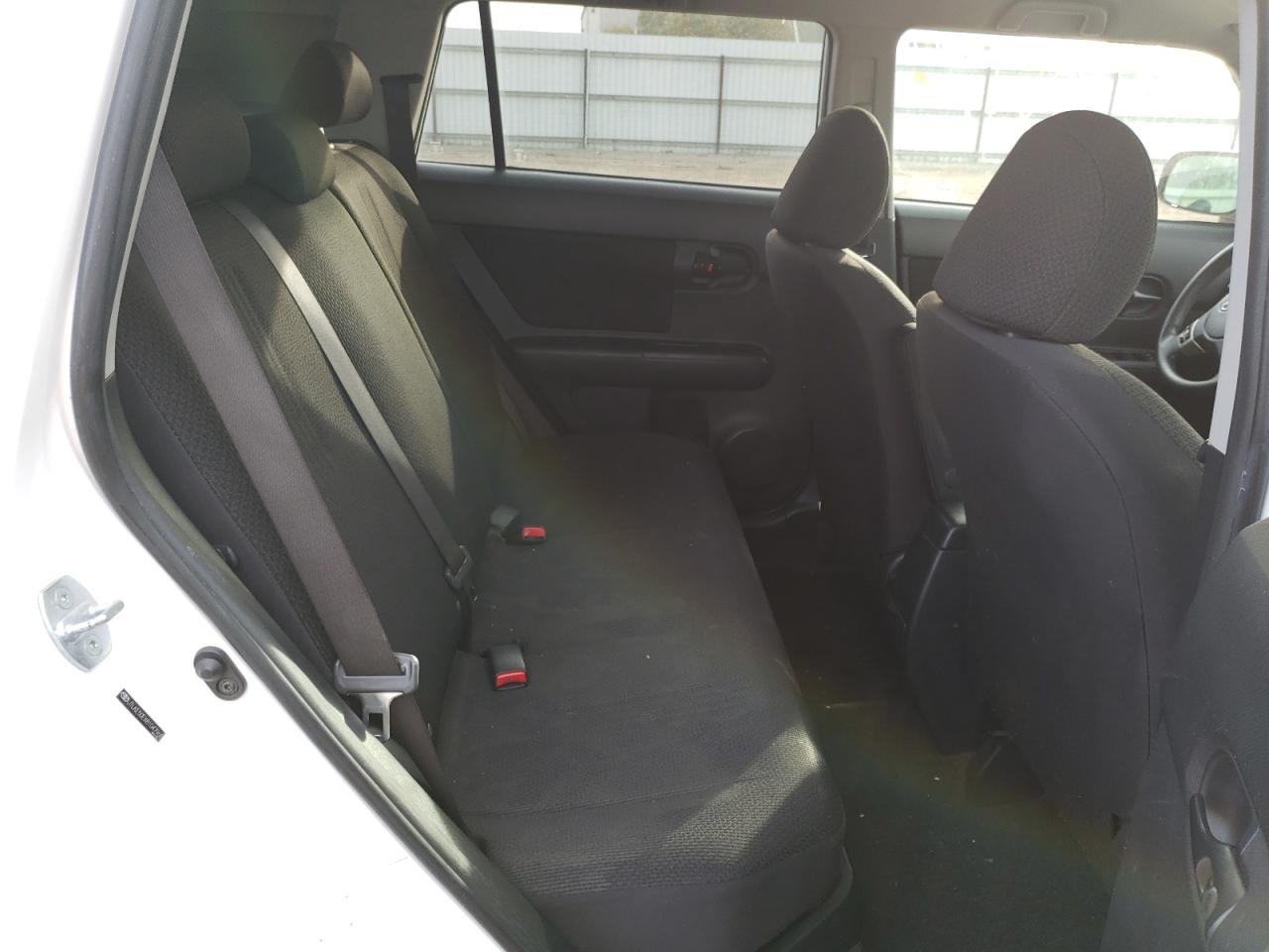 Photo 6 from auction – 2008 TOYOTA SCION XB with VIN JTLKE50EX81047968