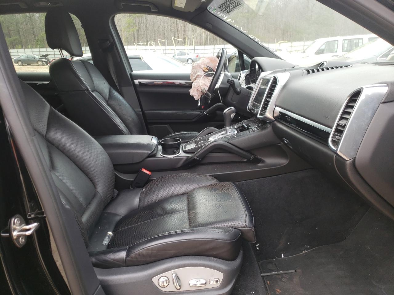 Photo 5 from auction – 2018 PORSCHE CAYENNE with VIN WP1AA2A20JKA04194
