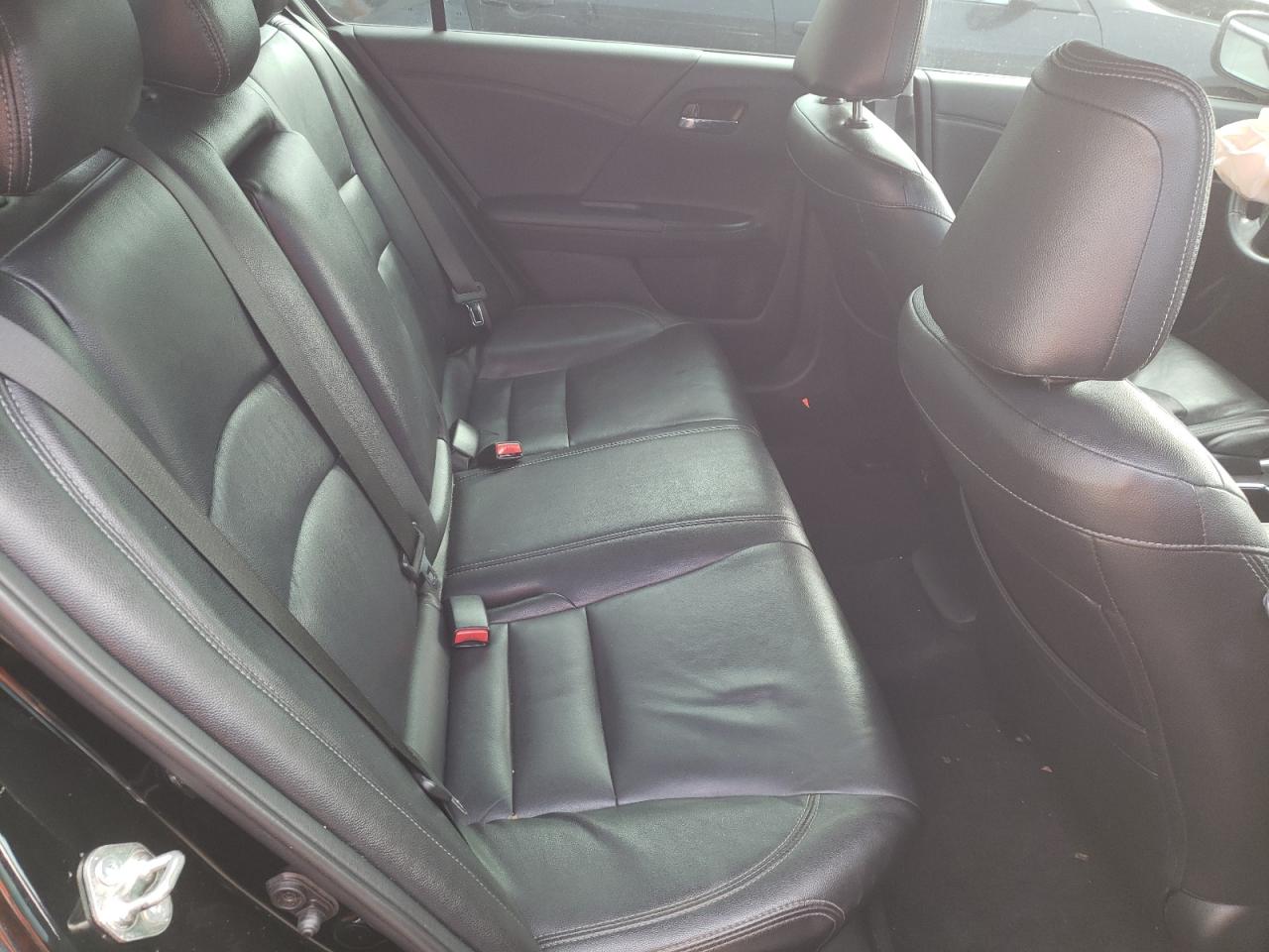 Photo 6 from auction – 2015 HONDA ACCORD SPO with VIN 1HGCR2F52FA064630