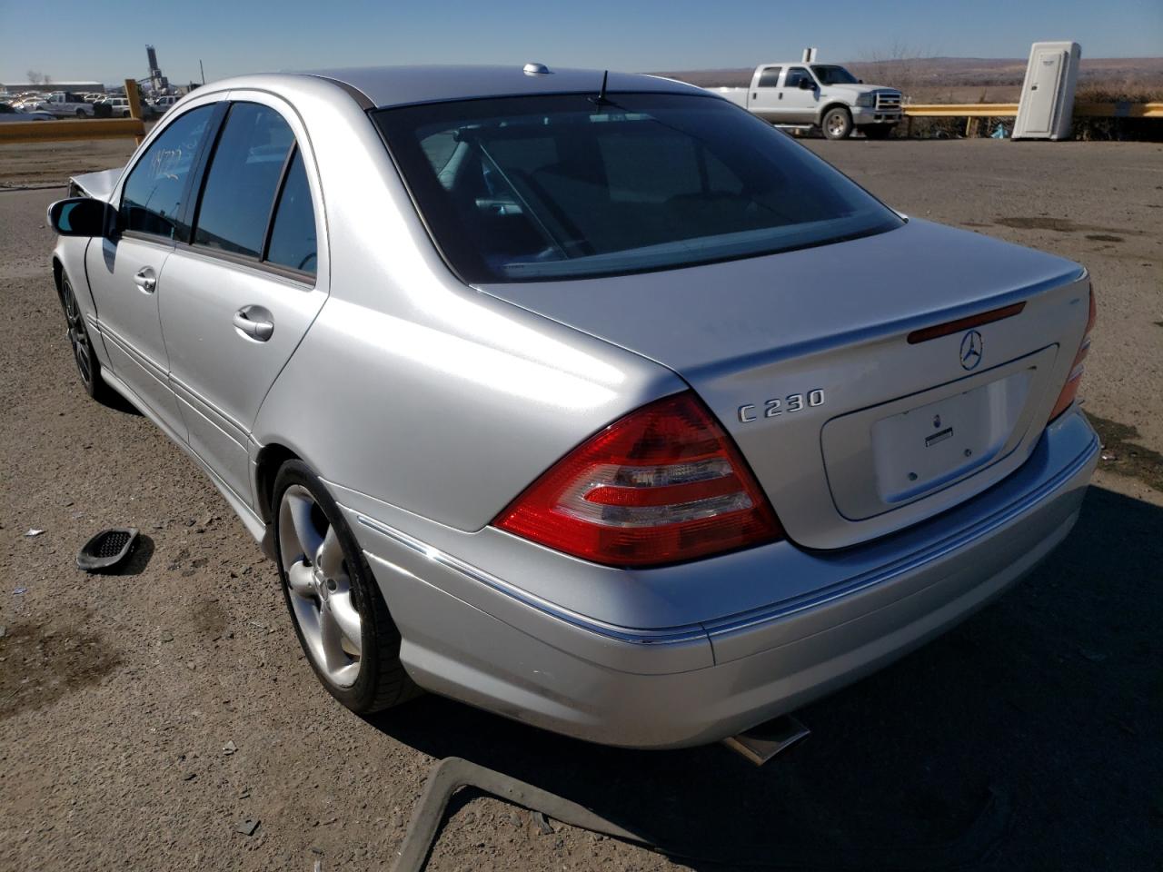 Photo 3 from auction – 2006 MERCEDES-BENZ C CLASS 4D with VIN WDBRF52H86F767413