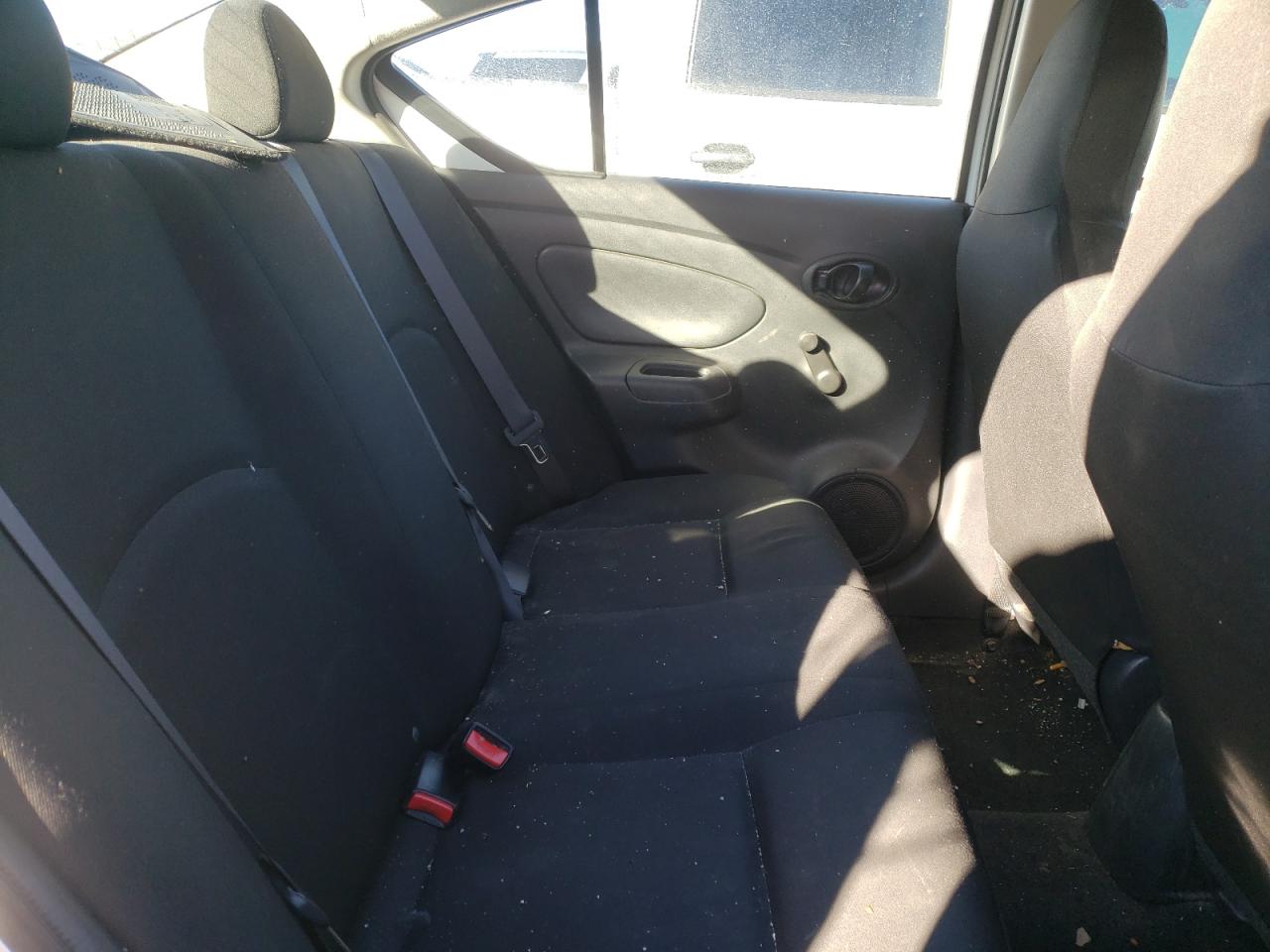 Photo 6 from auction – 2016 NISSAN VERSA S with VIN 3N1CN7AP0GL851959