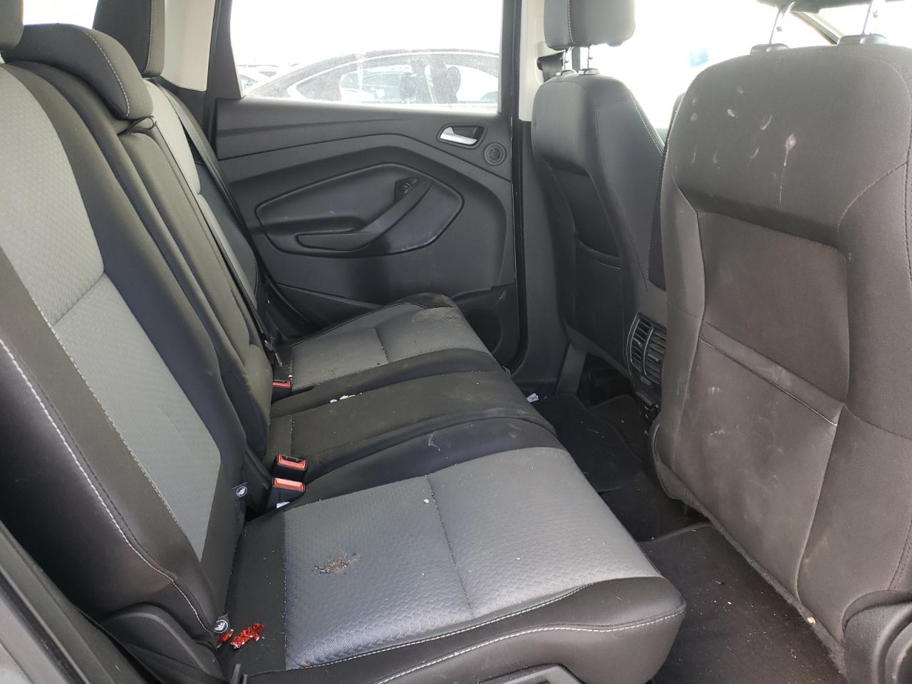 Photo 6 from auction – 2017 FORD ESCAPE SE with VIN 1FMCU0GD2HUF05158