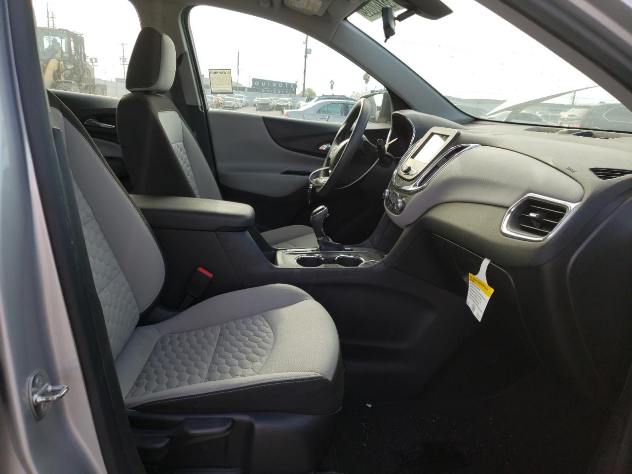 Photo 5 from auction – 2019 CHEVROLET EQUINOX LS with VIN 3GNAXHEV8KL188752