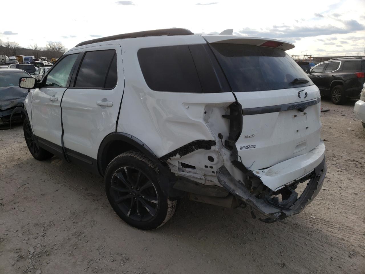 Photo 3 from auction – 2017 FORD EXPLORER X with VIN 1FM5K8D85HGE13125