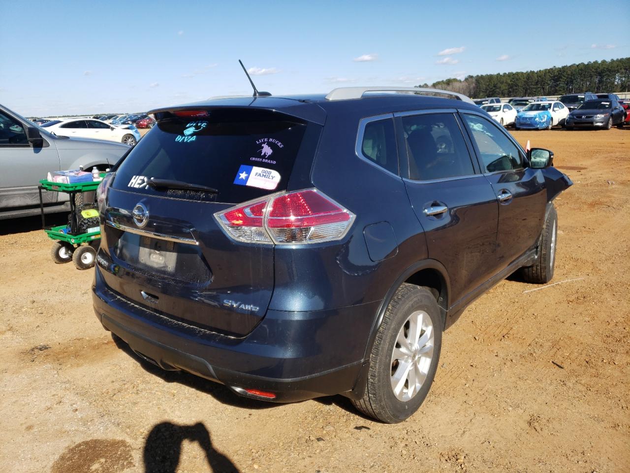 Photo 4 from auction – 2015 NISSAN ROGUE S with VIN 5N1AT2MV3FC766109