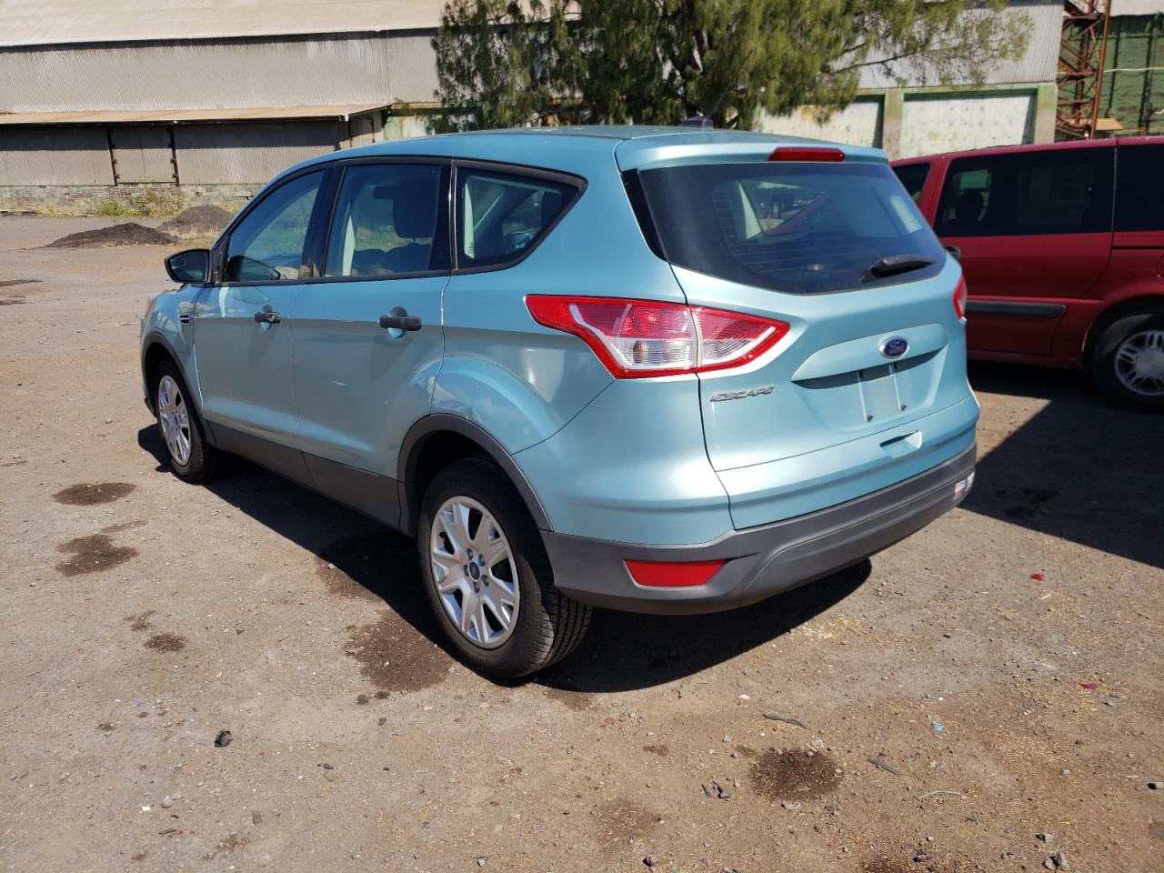 Photo 3 from auction – 2013 FORD ESCAPE S with VIN 1FMCU0F77DUA17149