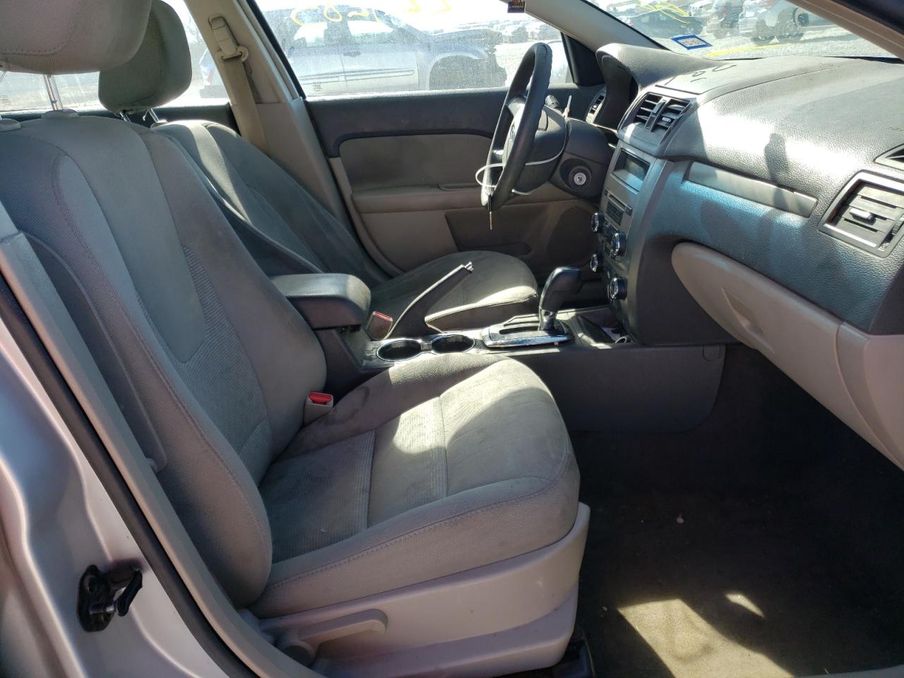 Photo 5 from auction – 2010 FORD FUSION S with VIN 3FAHP0GA2AR236525