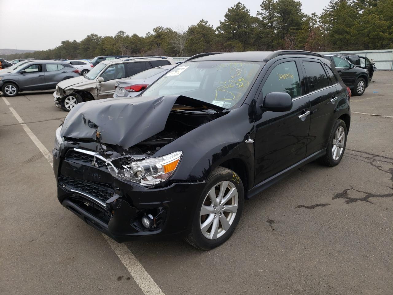 Photo 2 from auction – 2013 MITSUBISHI OUTLANDER with VIN 4A4AR4AUXDE006327