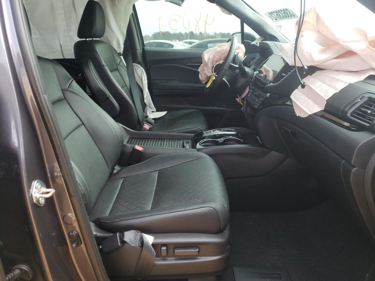 Photo 5 from auction – 2019 HONDA PASSPORT E with VIN 5FNYF8H02KB003782