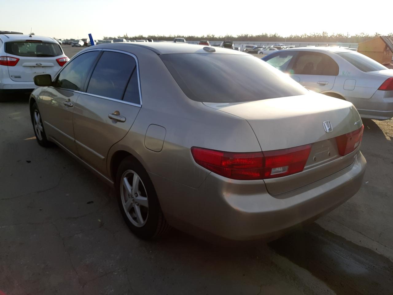 Photo 3 from auction – 2005 HONDA ACCORD EX with VIN JHMCM56835C001563
