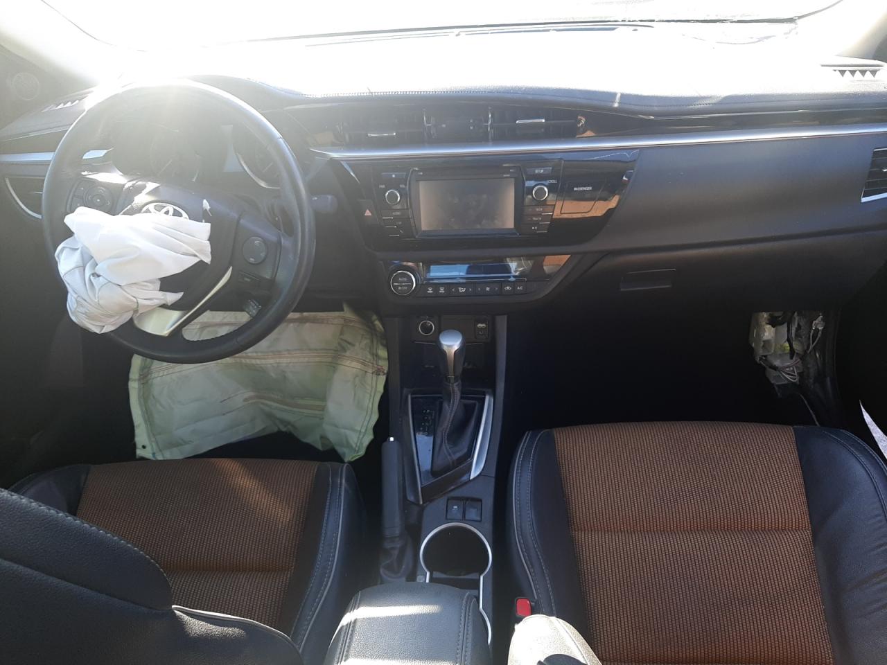 Photo 9 from auction – 2015 TOYOTA COROLLA L with VIN 5YFBURHE4FP307929