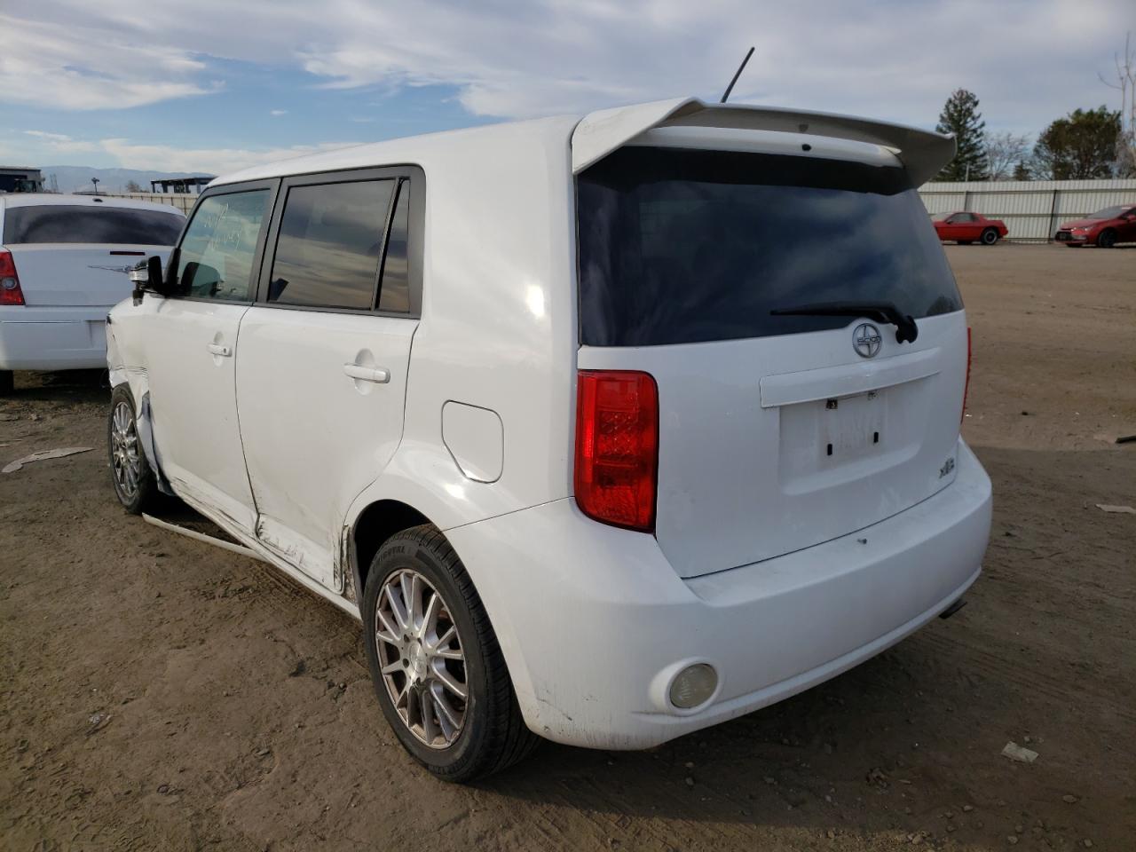 Photo 3 from auction – 2008 TOYOTA SCION XB with VIN JTLKE50EX81047968