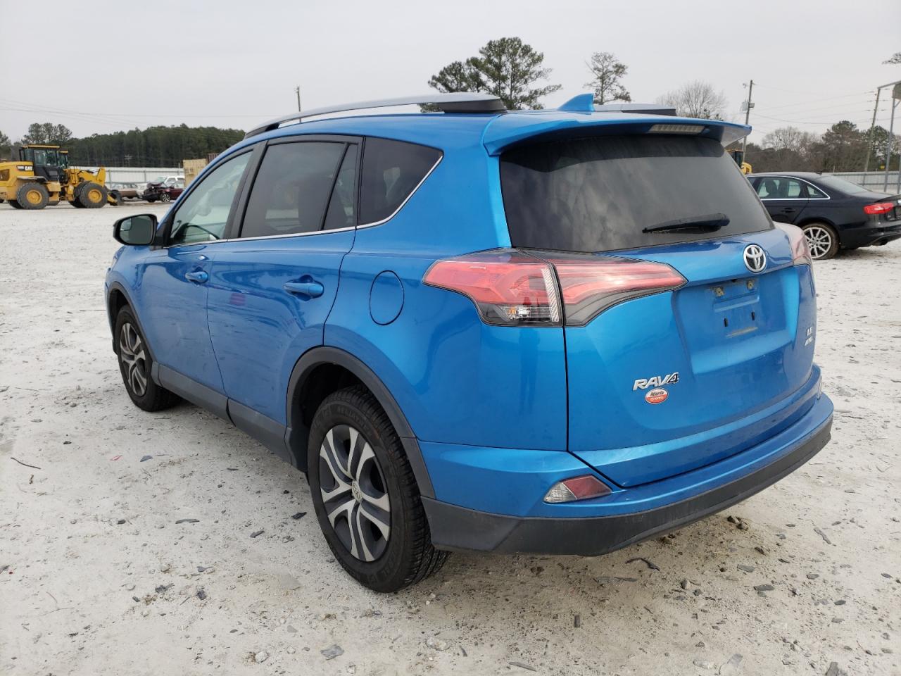 Photo 3 from auction – 2017 TOYOTA RAV4 LE with VIN 2T3BFREV0HW560169