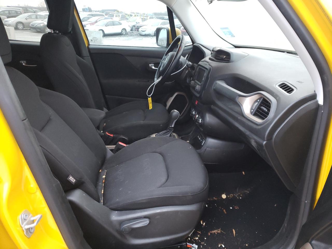 Photo 5 from auction – 2017 JEEP RENEGADE L with VIN ZACCJABB1HPF89564